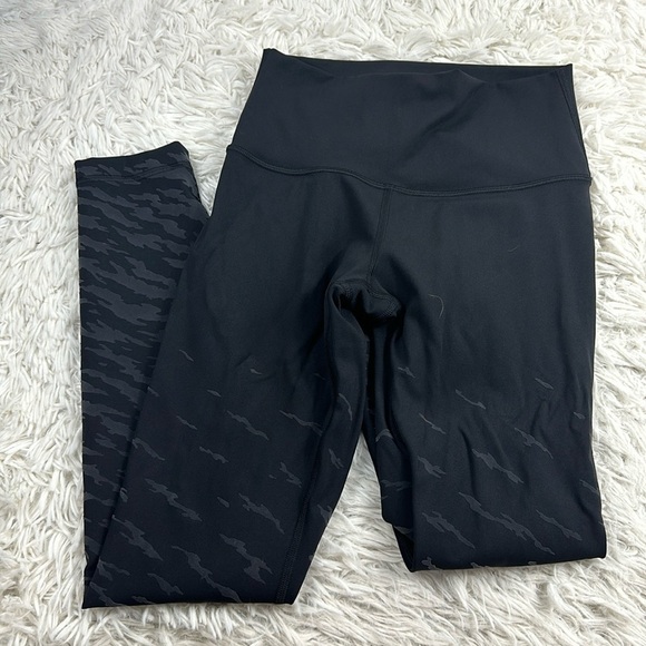 Lululemon Lunar New Year Wunder Under High-Rise Tight 25" - Picture 1 of 6